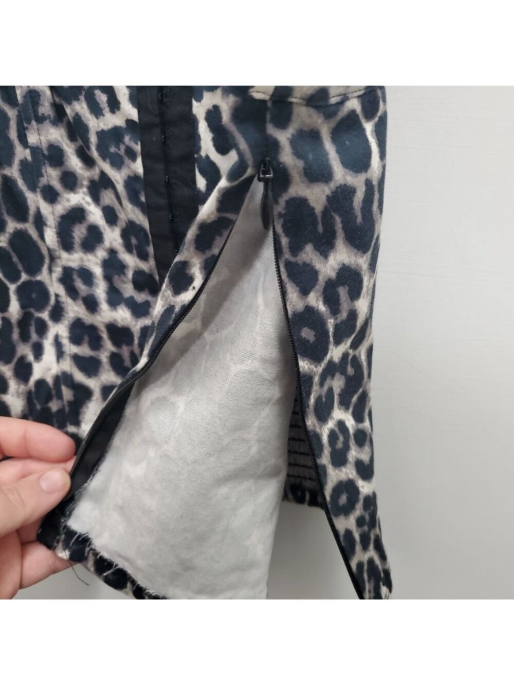 Express Women's Y2K Gray Leopard Smocked Back Hook & Eye Bustier Corset Top Sz S - Picture 3 of 8